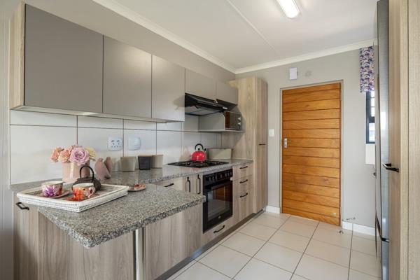 Projected Rental income R7 500p.m.

Bergvallei offers an excellent opportunity for ...