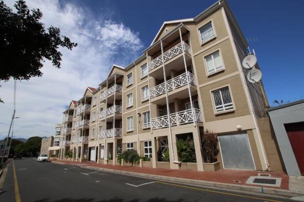 Apartments / flats to rent in Strand : Strand Property : Property24.com ...