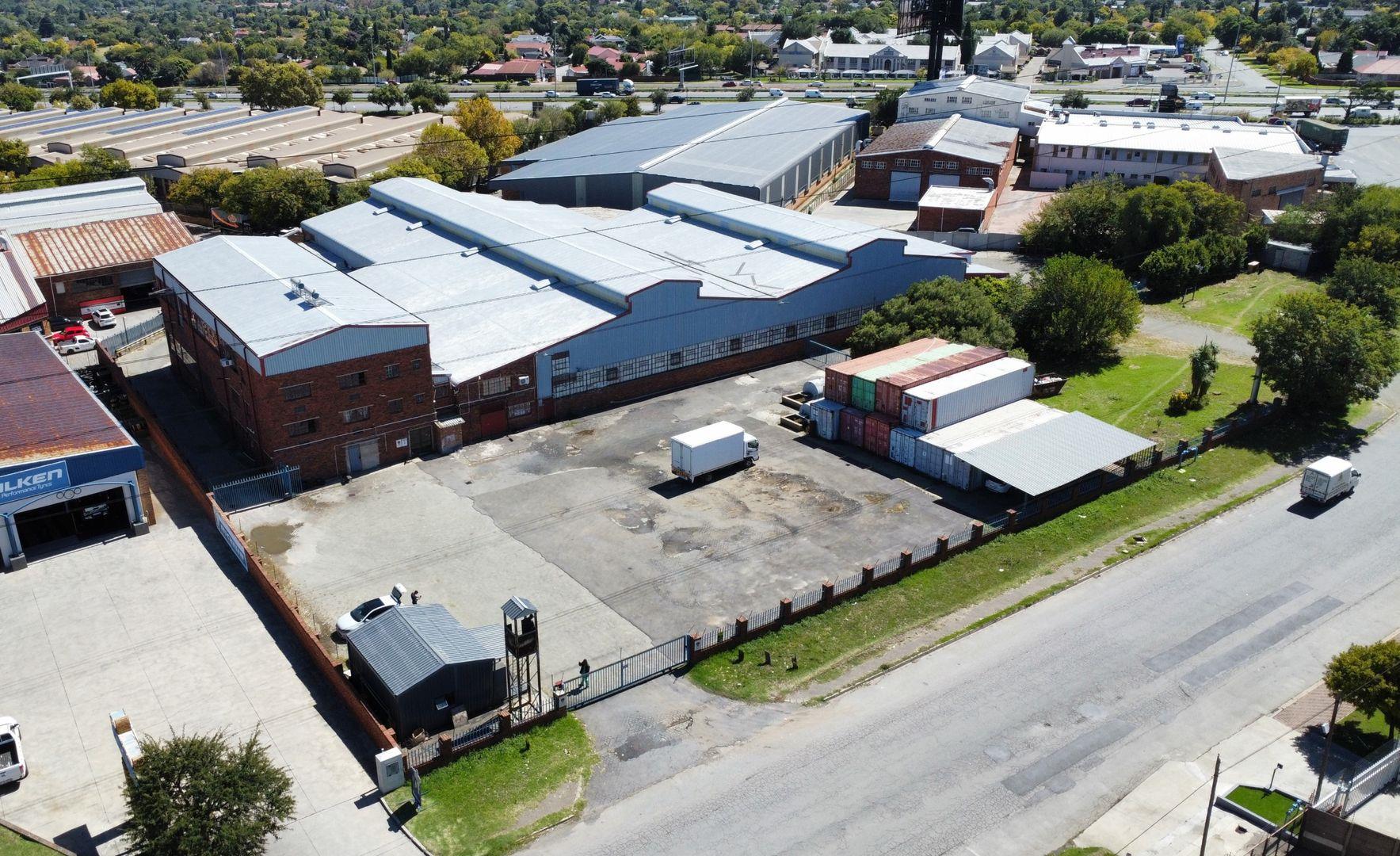 Industrial property for sale in Meadowdale - 195 Koornhof Road - P24 ...