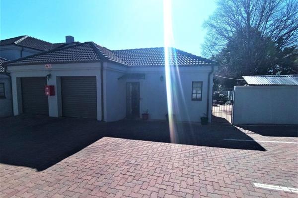 Take it easy everyday in this work saving home nestled away in Zwarkop with No loadshedding. 

Comprising of 3 bedrooms with BIC , 2 ...