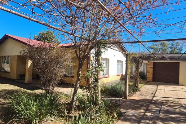 Negotiable.

Parys is renowned as a tourist destination, and for those seeking retirement, it offers the tranquility of its ...