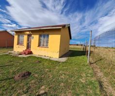 House for sale in Phakamisa