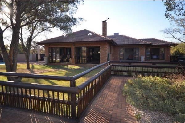 Located just 1.5 hours from Pretoria, nestled between Bela Bela and Modimolle, this stunning property at Verloren Estate offers ...