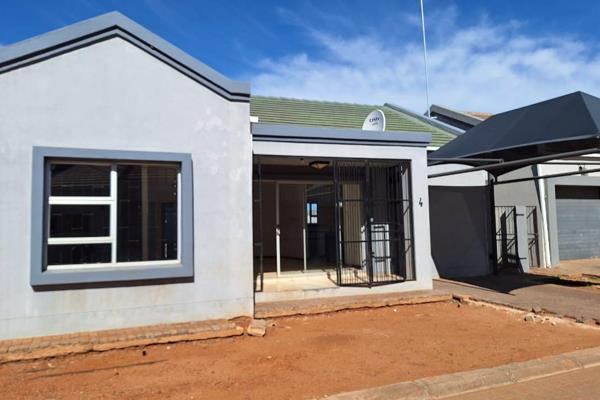 This property is located near CBD and in a secure complex.
It is ideal for a family home.

This is a 3 bedroom house that consists of 2 ...