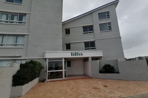 This Flat are only a couple steps away from the Beach
What a great investment.
This unit ...