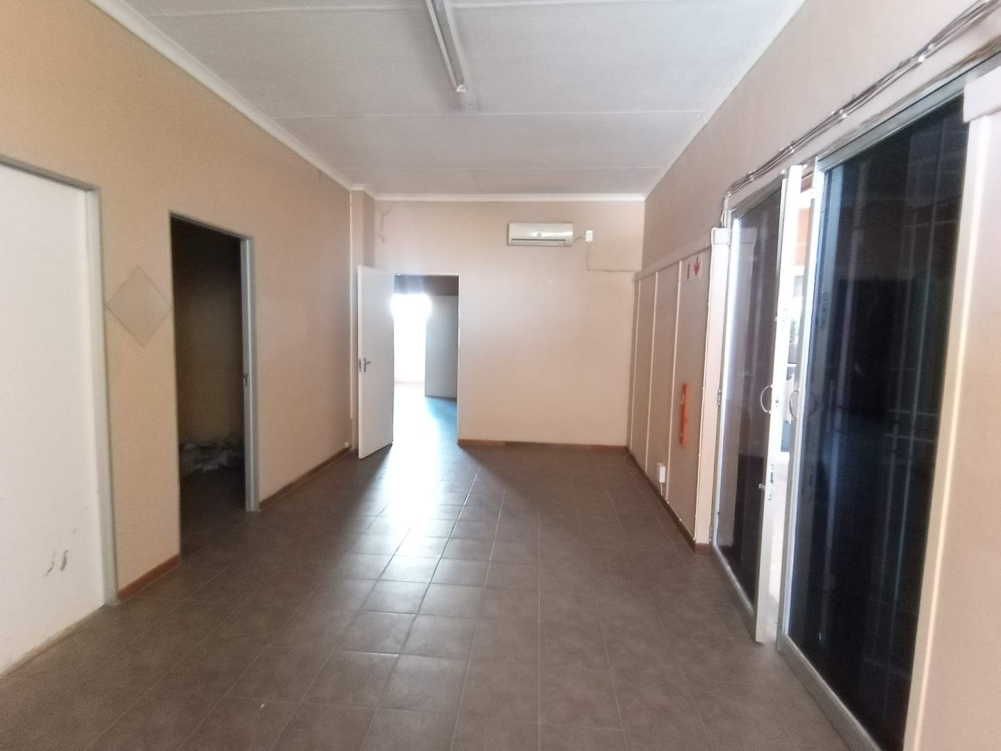 Commercial property to rent in Benoni Central - 25 Railway Ave - P24 ...