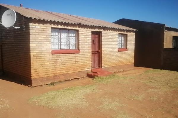 2-Neat bedroom house with Kitchen &amp; Lounge for sale in Sebokeng Township. 
The ...