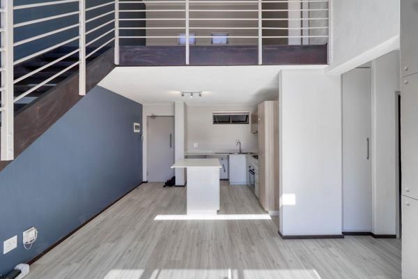 Welcome to this contemporary 3-bedroom loft penthouse, epitomizing urban elegance with its modern design and layout. It features ...