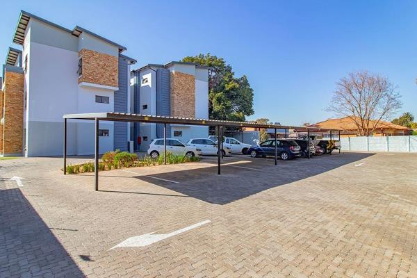 SOLE AND EXCLUSIVE MANDATE
Excellent investment property with very low reasonable levies of R920 pm.
This beautiful first floor ...