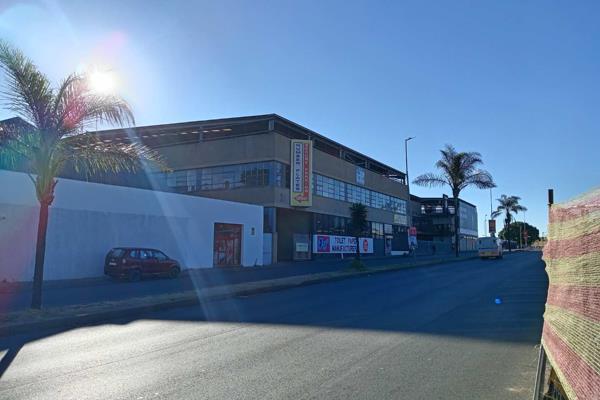 1260m&#178; Warehouse to let in the vibrant Wynberg area of Sandton. This unit occupies ...