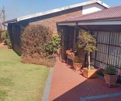 House for sale in Pimville Zone 6