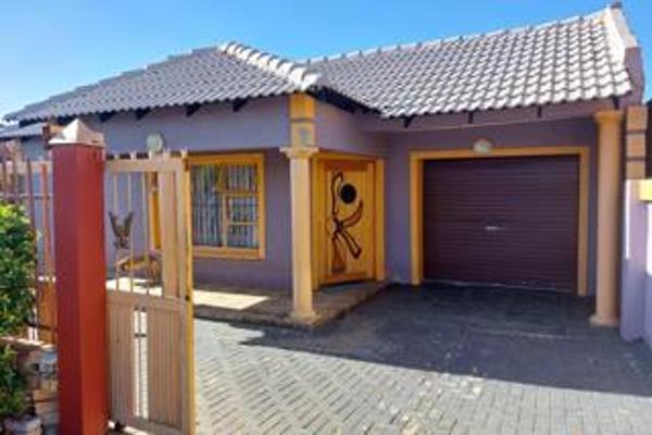 Discover your dream home in the heart of Mabopane, Morula View. This spacious and well-maintained house features three comfortable ...