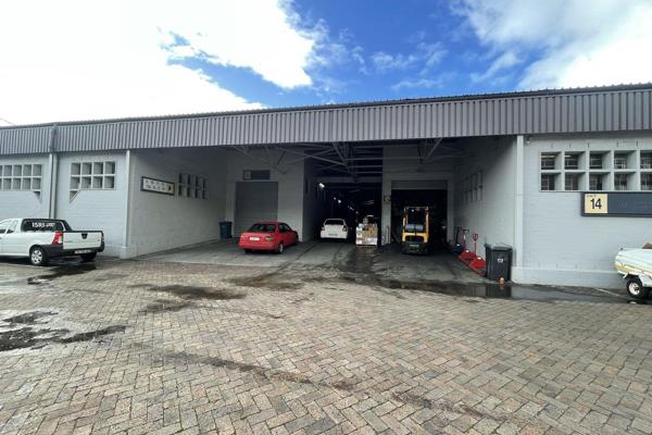 Explore the potential of this medium-sized warehouse available for lease at Gateway Park in Maitland, strategically positioned on ...