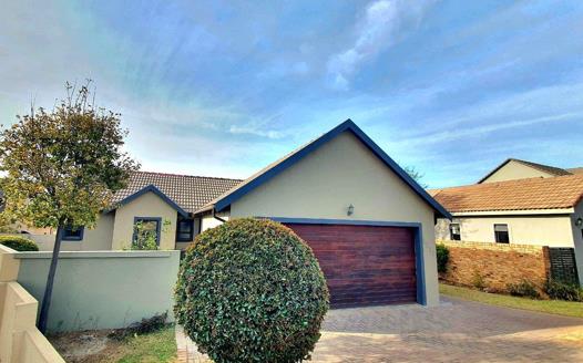 4 Bedroom House for sale in Summerfields Estate