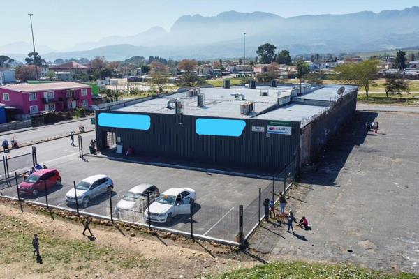 Accepting Offers.

DESCRIPTION:
•  Ultimate retail building in a superb location in Paarl 
•  Large 1512m&#178; Erf. 
•  Fantastic to ...