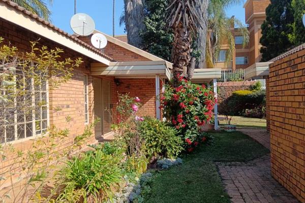 R26 000 000 plus VAT.
This retirement facility consists of 21 free standing, one bedroom units, 36 two bedroom flats, 64 beds for the ...