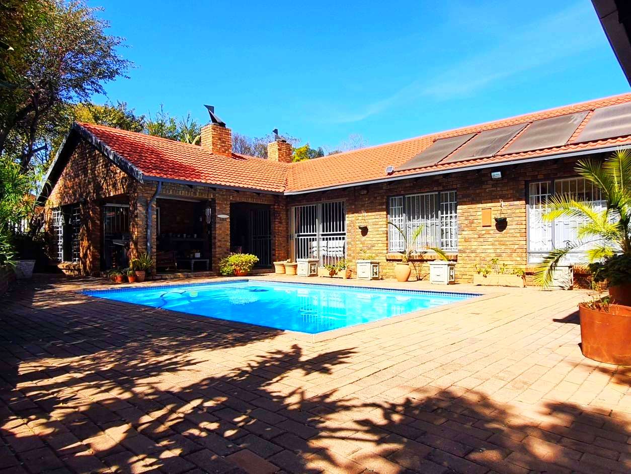 Faerie Glen Property Houses for sale in Faerie Glen