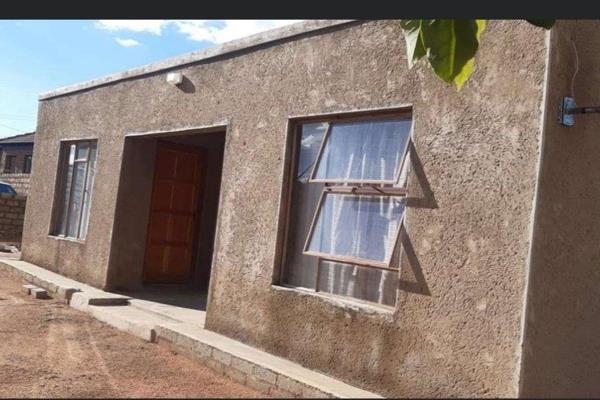 This property is situated in the hearts of Kanana close to schools shop, jubilee mall and hospital. It consists of 2 Rooms and ...