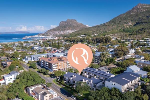 Stunning Newly Built 3-Bedroom Townhouse in the Heart of Hout Bay

Experience modern ...