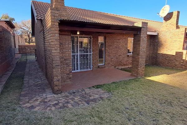 This sectional title townhouse is situated in a complex and located in Rensburg. The property offers 2 bedrooms with built in cupboards ...