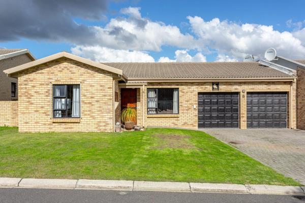 Discover your dream home in the heart of Brackenfell! This beautiful property offers:
2 Spacious Bedrooms: Each featuring built-in ...