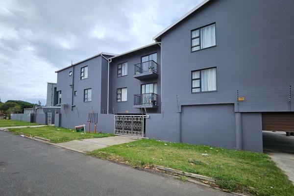 Modern apartment for sale in Athlone Park. Step into this inviting unit, where spaciousness meets elegance with its beautifully tiled ...