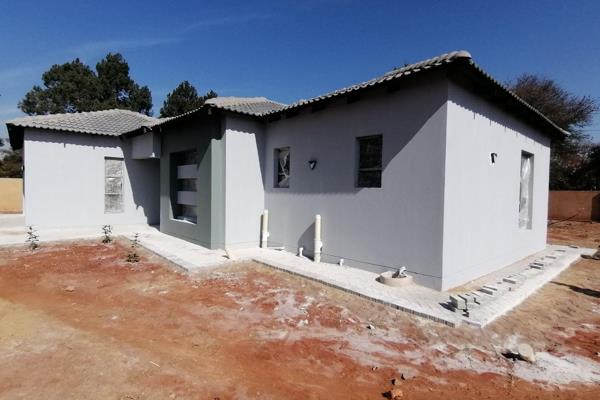 This Beautifully designed and newly built home is in Stilfontein Extension 4 which one of the good areas. The home boasts 3 bedrooms ...