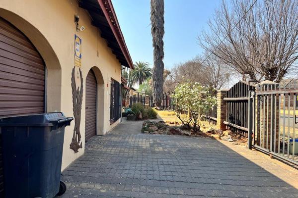 Welcome to a unique opportunity,

This property has business rights and loads of potential close to a school in Brakpan Central,

Three ...