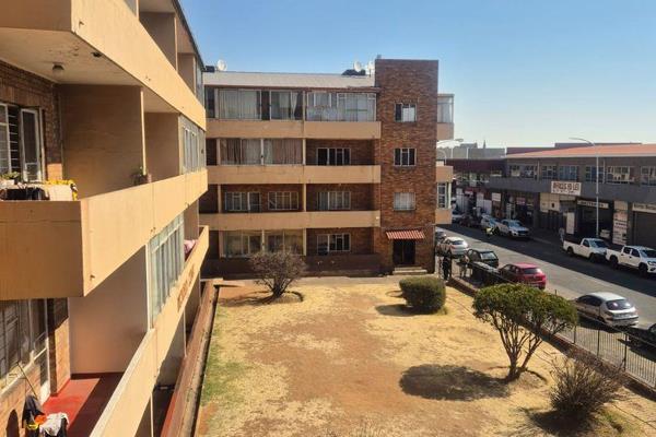 Welcome to Victoria Courts, where convenience meets comfort in the heart of Boksburg&#39;s central district. Nestled within this ...