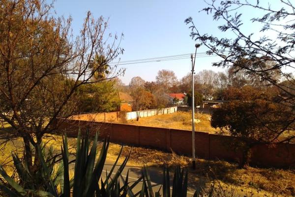 Vacant Land , Corner stand
Location perfect/ New development 1790 sqm vacant land available
Already rezoned for dual residential ...