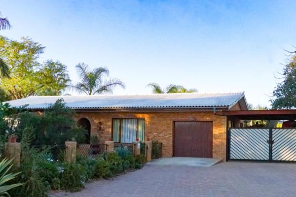 Discover your dream home in Beautiful Clanwilliam. 

This exquisite three-bedroom ...