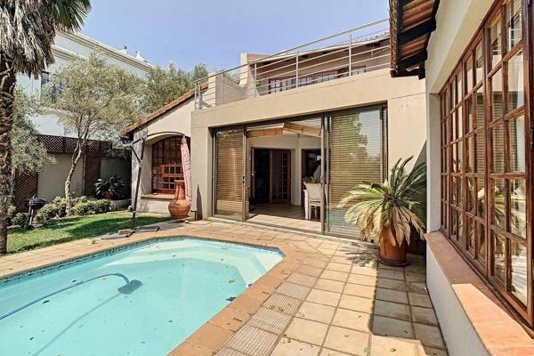 ON SHOW BY APPOINTMENT ONLY SUNDAY 28 JULY 15H00 -17H00
This spacious home offers a main bedroom suite up-stairs and 2 bedrooms with 2 ...