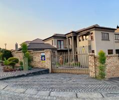 House for sale in Stonehenge Ext 7