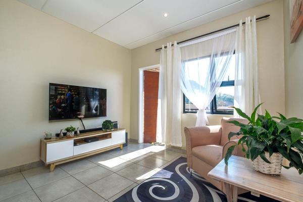 Stunning north facing unit now up for grabs. Open plan lounge/kitchen that leads to ...