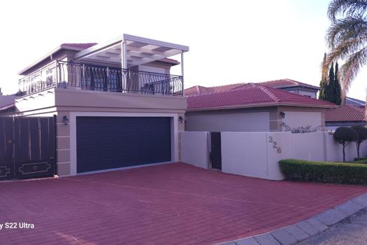 3 Bedroom House for sale in Willowbrook