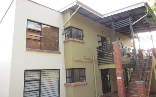 2 Bedroom Townhouse for sale in Glenvista