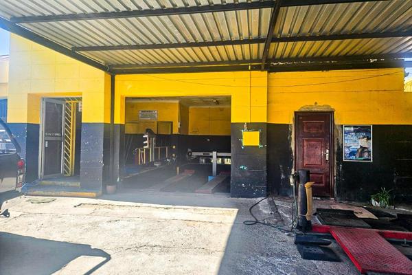 Fully operational business and property for sale!!!

 
Property with fully functioning equipment for Sale at a busy street!!!. This ...