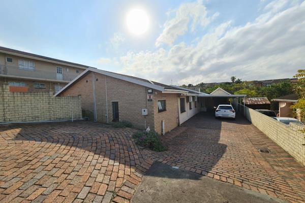 JAZMAX ESTATE AGENTS is proud to present this impressive family home in Newlands West. 
If you are looking for a spacious home that is ...