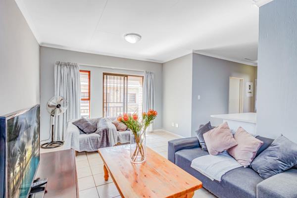 Vibrant Sunny Complex Home - Open to offers from R799 000.00

Discover your new home in a vibrant, sunny complex! This charming unit ...