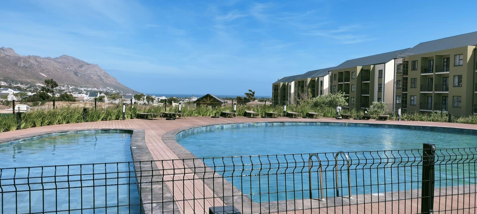 2 Bedroom Apartment / flat to rent in Gordons Bay Central P24114639144