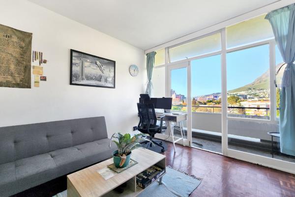 **Stunning Studio Overlooking the Company Gardens – in the  ever popular St Martini ...