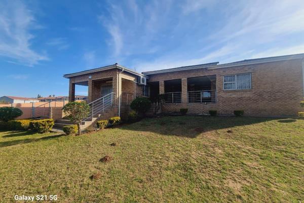 ID PROPERTIES is proud to introduce  this beautiful property nestled in a 1834 sqm of land in southernwood Mthatha . The property  is ...