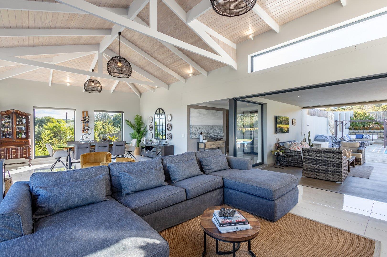 Photo of 4 Bedroom House to rent in Whale Rock