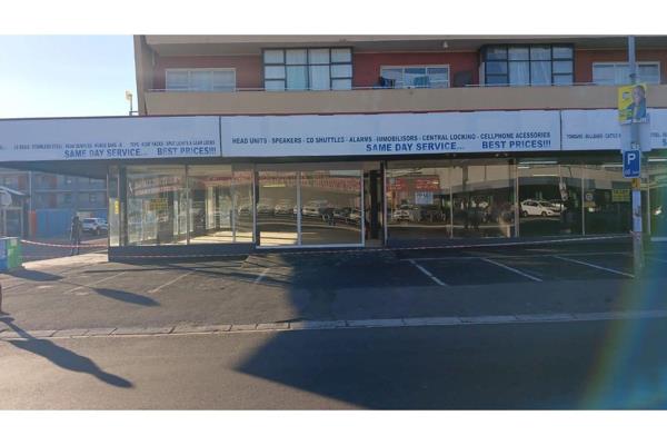 Two commercial spaces available on Voortrekker Rd Goodwood
Great exposure on Voortrekker road.
Suitable for showroom, Church, Bar or ...