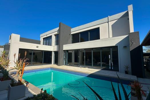 4 Bedroom House for sale in Kyalami Hills