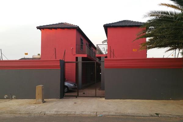 Block of Flats in Eldorado Park calling all investors.
This new building comprises of
10 ...