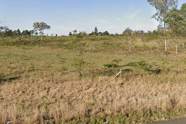 EXCLUSIVE SOLE MANDATE

Come and dream big on this beautiful plot of land in the town of ...