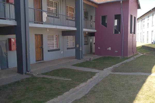 Friendship town is one of the security estate situated in Tembisa Mayibuye just close to Cambridge shopping center.
This highly sought ...