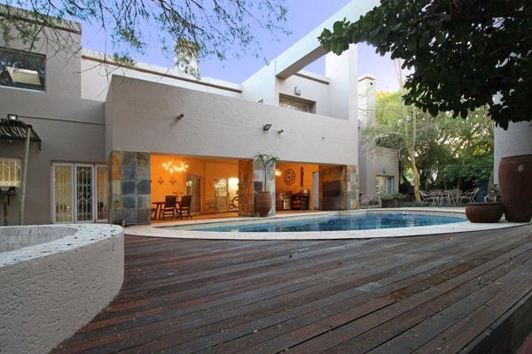 Inviting offers from R7 450 000

A departure from the &quot; ordinary &quot;... ...