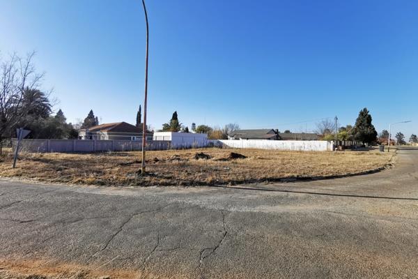 This 930m&#178; sized vacant land is for sale in Stilfontein Ext 4!
The perfect spot to build the home of your Dreams in the perfect ...